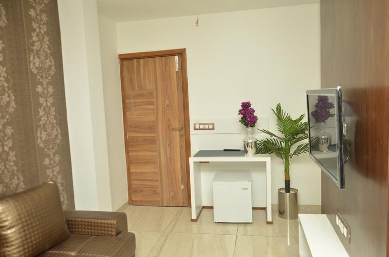 Hotel The Grand Parshwanath Sankeshvar Exterior foto