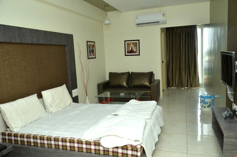 Hotel The Grand Parshwanath Sankeshvar Exterior foto